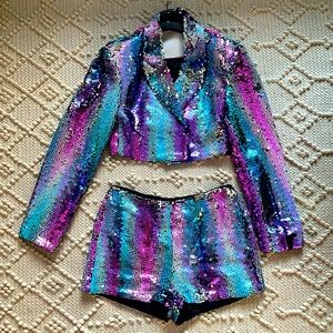 Sequin two piece cropped blazer and shorts set!  Worn once. Size 8.